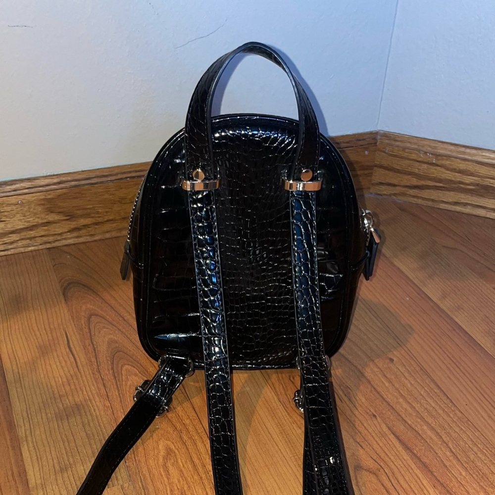 Guess Mini Backpack - image 2